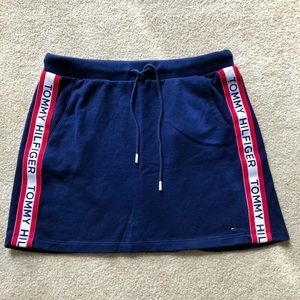 ✨Tommy Hilfiger skirt✨